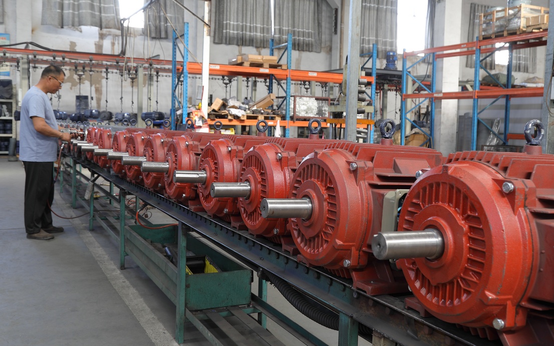 成品电机组装线